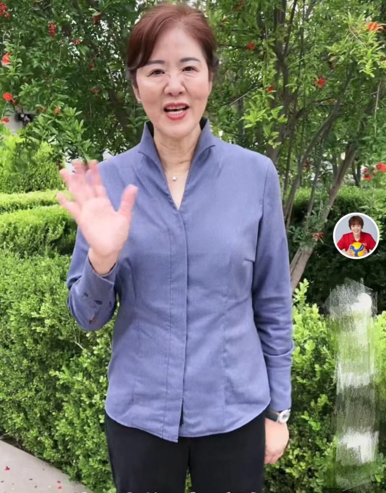 伊藤菜菜子认真的点点头：谢谢叶辰君，菜菜子受教了。